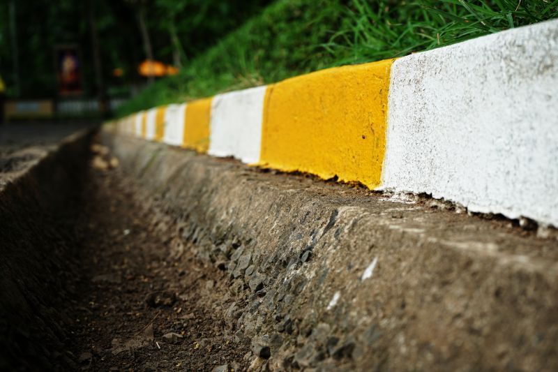 Curb Painting